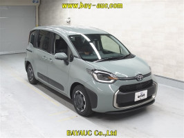 Toyota Sienta - Hybrid Z